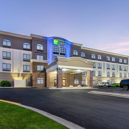 Holiday Inn Express Hotel & Suites Cheyenne By Ihg Exterior photo