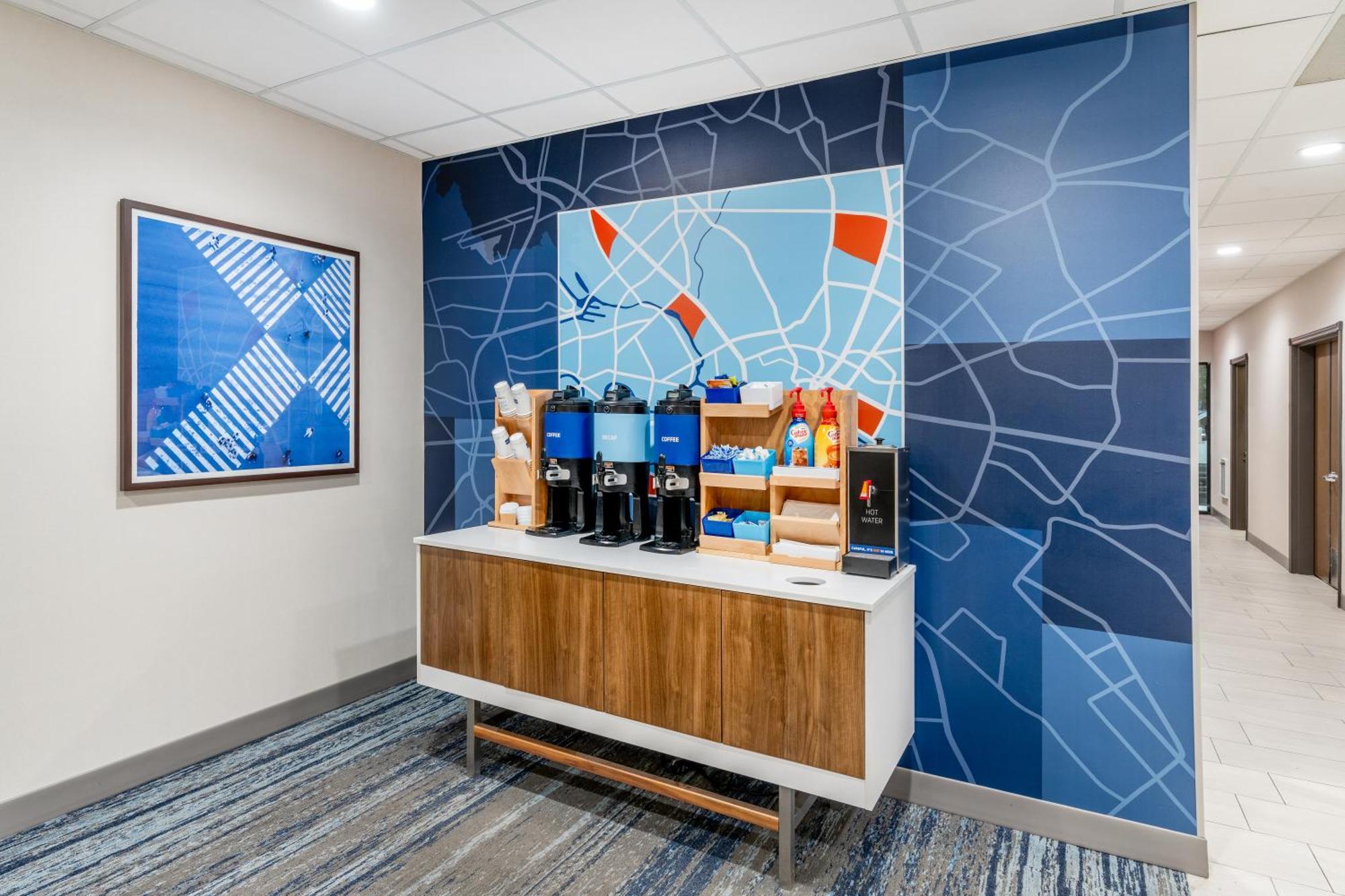Holiday Inn Express Hotel & Suites Cheyenne By Ihg Exterior photo